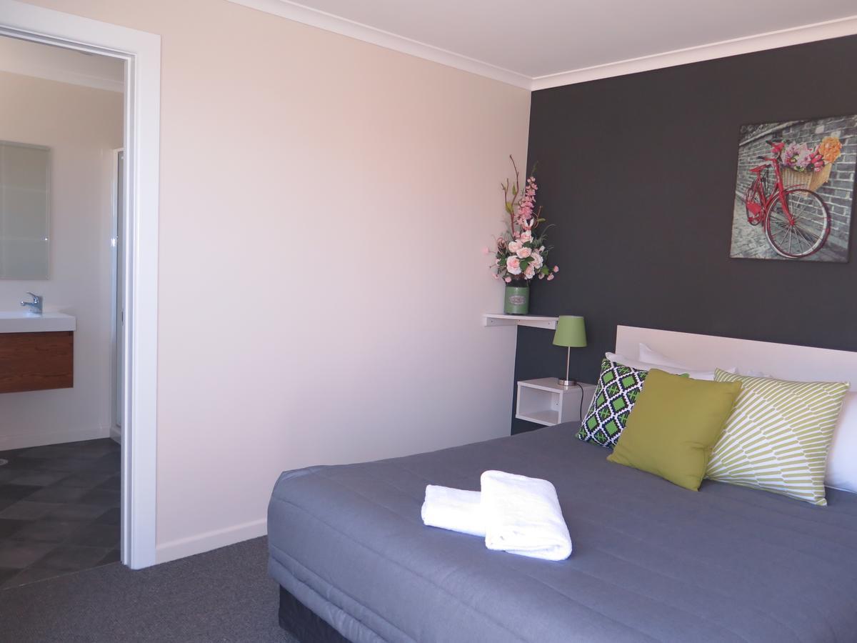 Wheels And Reels Accommodation Mossburn Екстериор снимка