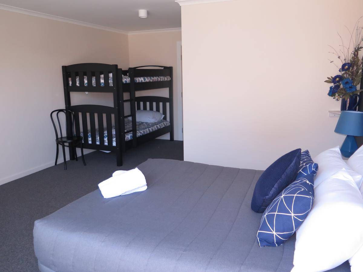 Wheels And Reels Accommodation Mossburn Екстериор снимка