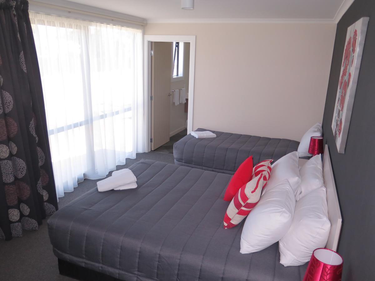 Wheels And Reels Accommodation Mossburn Екстериор снимка
