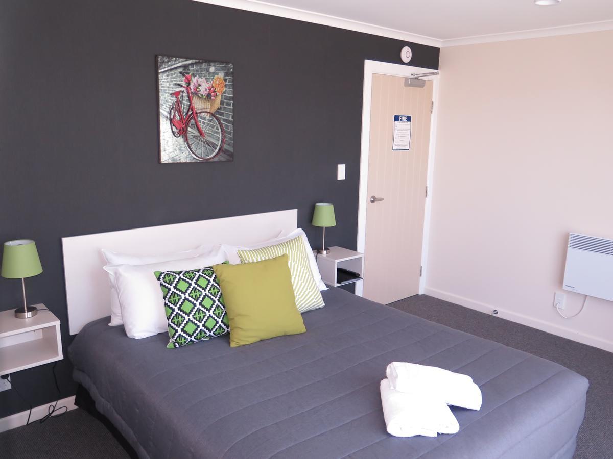 Wheels And Reels Accommodation Mossburn Екстериор снимка